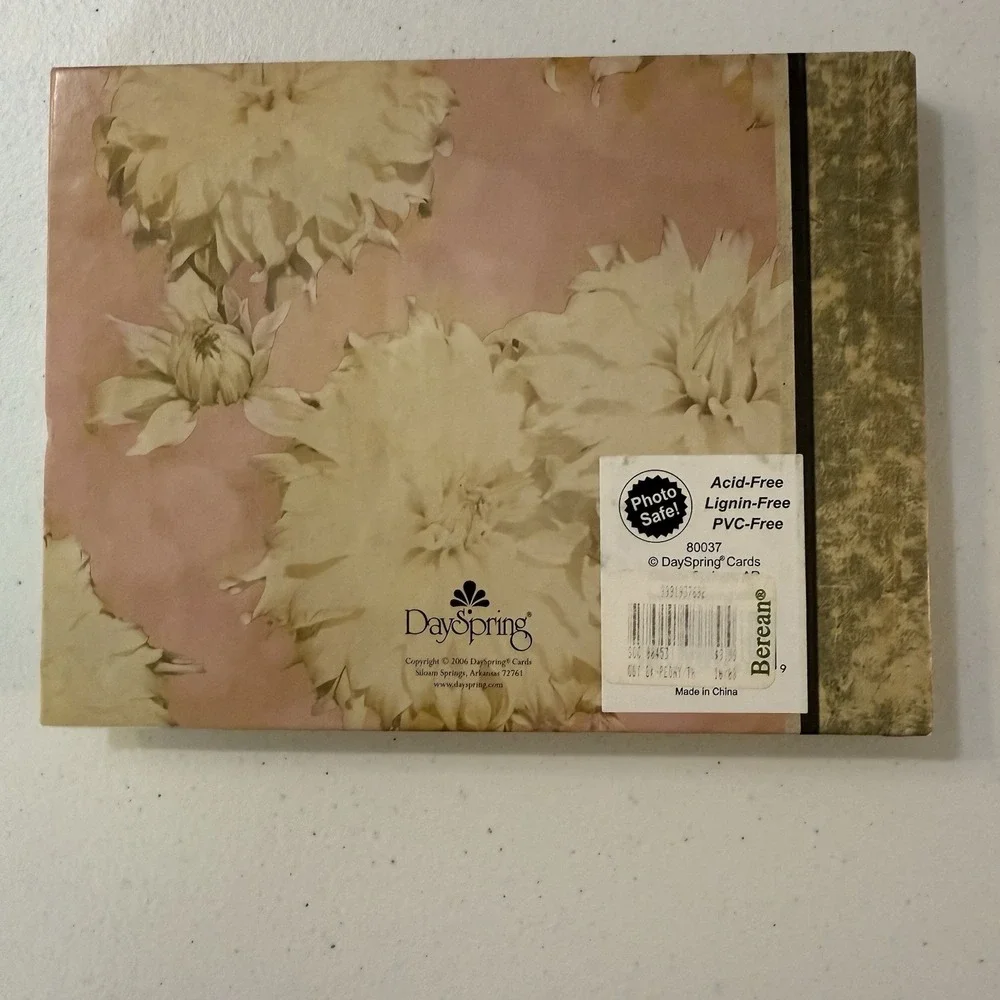 Christian Guest Book with Scriptures Every Occasion‎ New